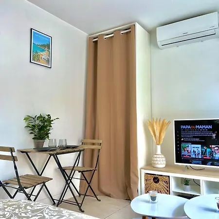Cosy Proche Plage, Parking Gratuit * Juan-les-Pins